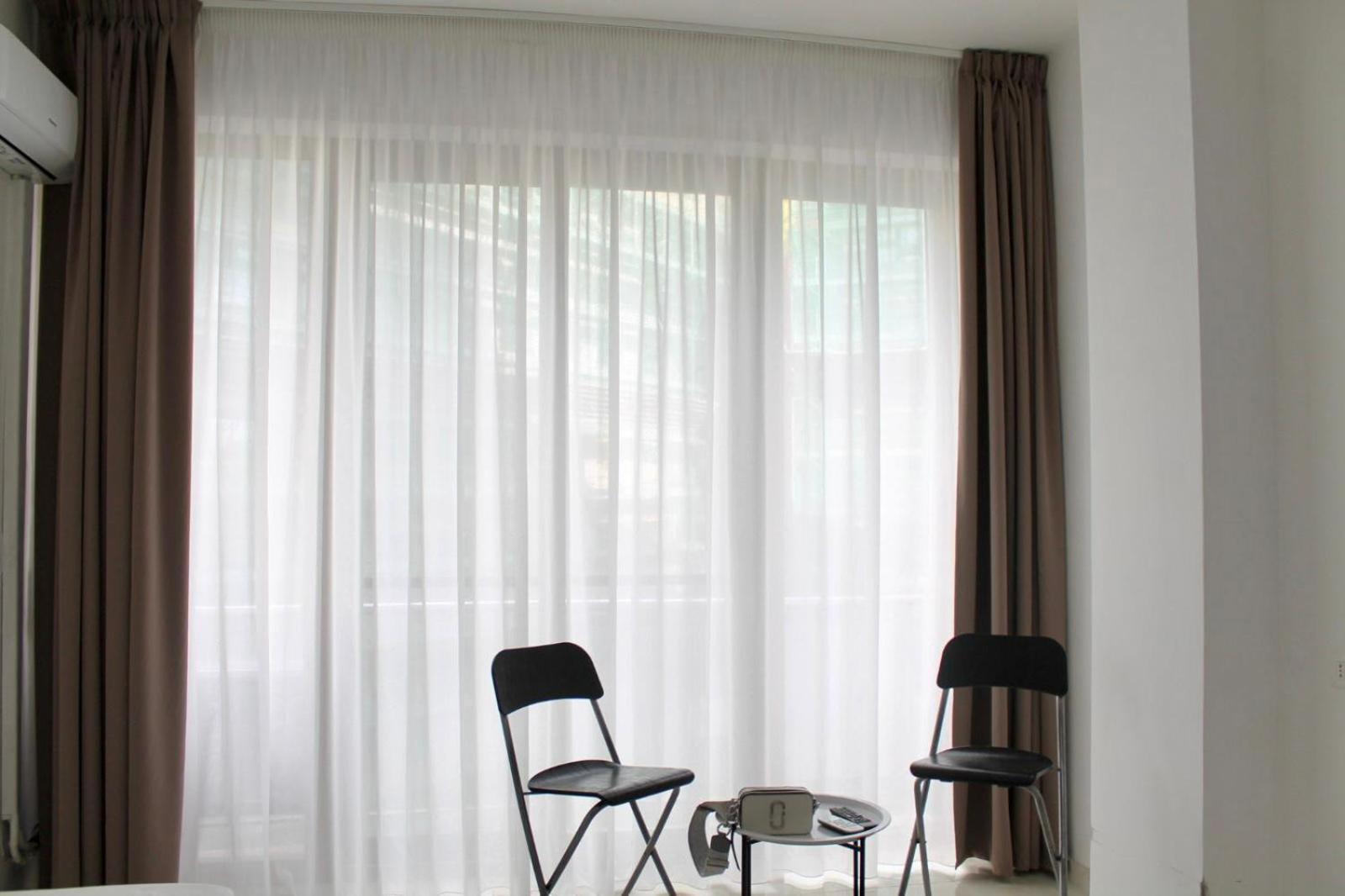 B&B Central Rooms 137 Наполи Екстериор снимка